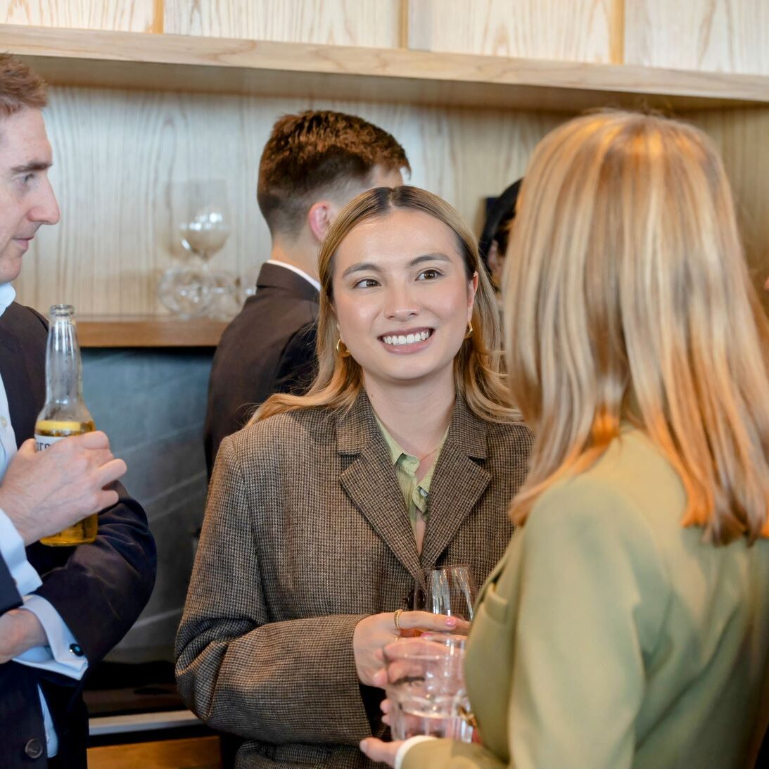 011124_NZLawSociety_041~2