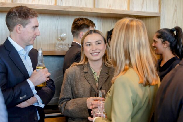 011124_NZLawSociety_041~2